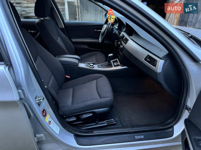 Серый БМВ 3 Серия, объемом двигателя 2 л и пробегом 289 тыс. км за 5990 $, фото 19 на Automoto.ua