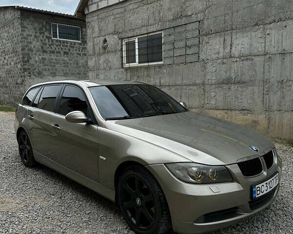 Серый БМВ 3 Серия, объемом двигателя 2 л и пробегом 242 тыс. км за 7100 $, фото 2 на Automoto.ua