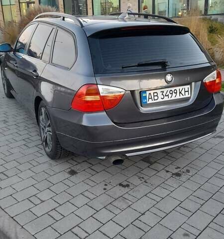 Серый БМВ 3 Серия, объемом двигателя 2 л и пробегом 211 тыс. км за 7800 $, фото 6 на Automoto.ua