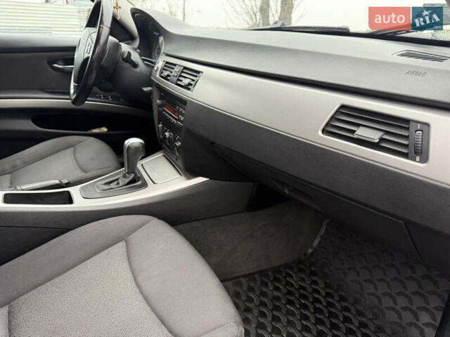 Сірий БМВ 3 Серія, об'ємом двигуна 2 л та пробігом 207 тис. км за 6500 $, фото 8 на Automoto.ua