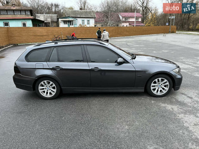 Серый БМВ 3 Серия, объемом двигателя 2 л и пробегом 380 тыс. км за 6600 $, фото 4 на Automoto.ua
