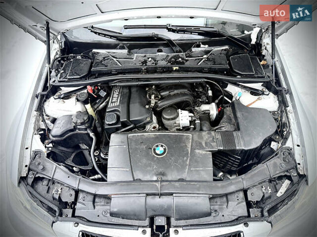 Серый БМВ 3 Серия, объемом двигателя 2 л и пробегом 300 тыс. км за 6800 $, фото 11 на Automoto.ua