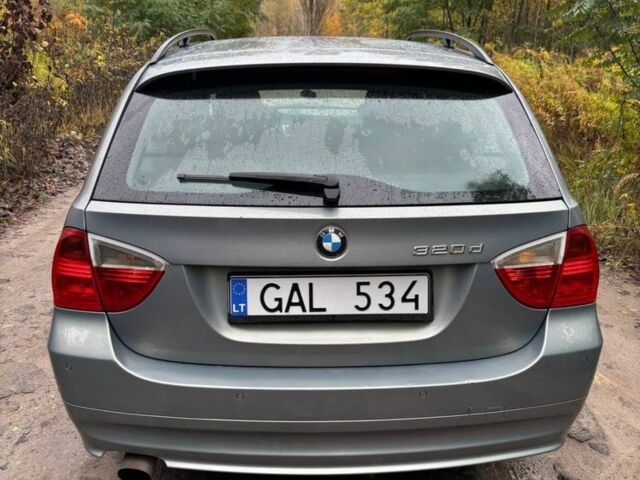Серый БМВ 3 Серия, объемом двигателя 2 л и пробегом 250 тыс. км за 4100 $, фото 3 на Automoto.ua