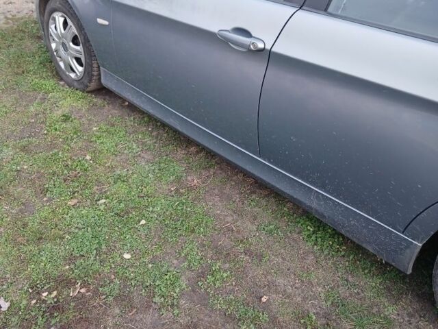 Серый БМВ 3 Серия, объемом двигателя 2 л и пробегом 223 тыс. км за 5200 $, фото 3 на Automoto.ua