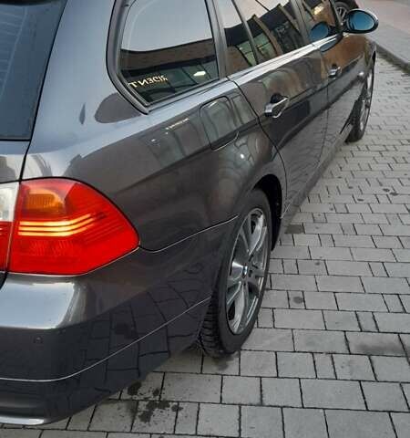 Серый БМВ 3 Серия, объемом двигателя 2 л и пробегом 211 тыс. км за 7800 $, фото 8 на Automoto.ua