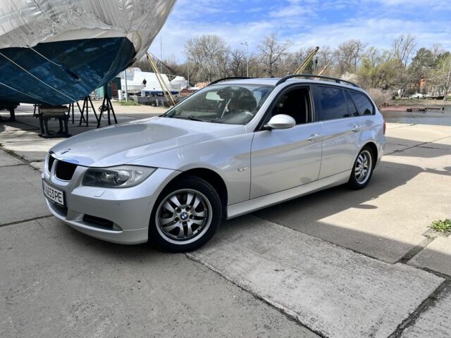 Сірий БМВ 3 Серія, об'ємом двигуна 2 л та пробігом 290 тис. км за 5600 $, фото 3 на Automoto.ua