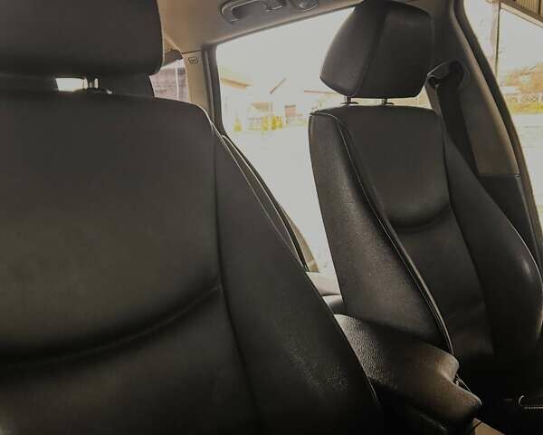 Серый БМВ 3 Серия, объемом двигателя 2 л и пробегом 400 тыс. км за 9000 $, фото 8 на Automoto.ua