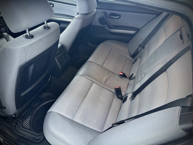 Серый БМВ 3 Серия, объемом двигателя 2 л и пробегом 300 тыс. км за 6800 $, фото 8 на Automoto.ua