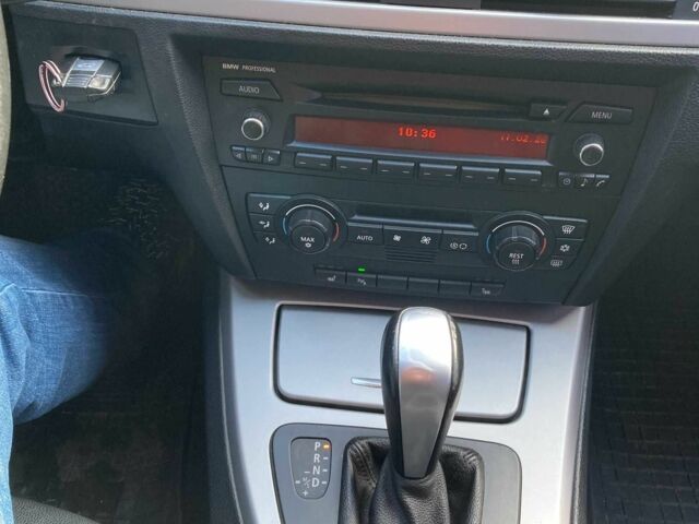 Серый БМВ 3 Серия, объемом двигателя 2 л и пробегом 246 тыс. км за 5150 $, фото 23 на Automoto.ua