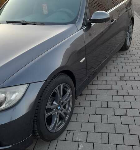 Серый БМВ 3 Серия, объемом двигателя 2 л и пробегом 211 тыс. км за 7800 $, фото 5 на Automoto.ua