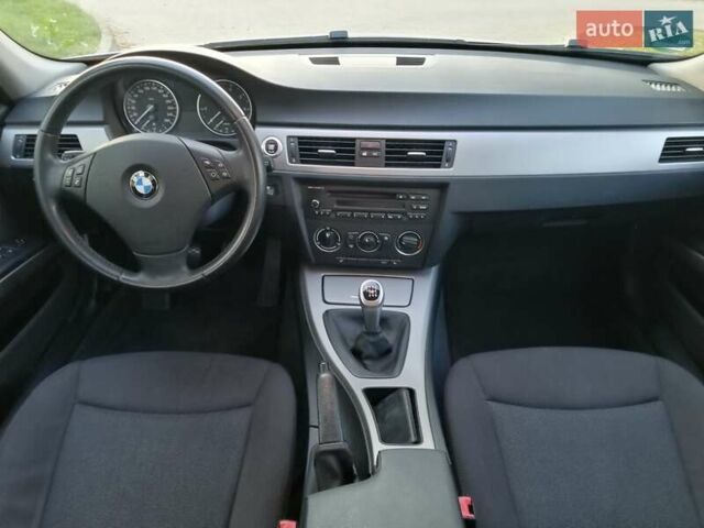 Сірий БМВ 3 Серія, об'ємом двигуна 2 л та пробігом 213 тис. км за 6900 $, фото 24 на Automoto.ua