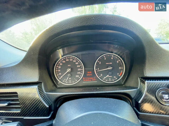 Серый БМВ 3 Серия, объемом двигателя 2 л и пробегом 350 тыс. км за 6500 $, фото 16 на Automoto.ua