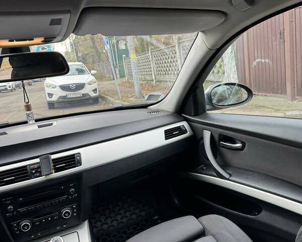 Серый БМВ 3 Серия, объемом двигателя 2 л и пробегом 275 тыс. км за 5800 $, фото 18 на Automoto.ua