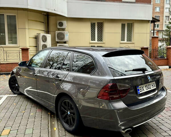 БМВ 3 Серия 2008 в Хмельницком на Automoto.ua Серый БМВ 3 Серия, объемом двигателя 2 л и пробегом 249 тыс. км за 7777 $, фото 4 на Automoto.ua