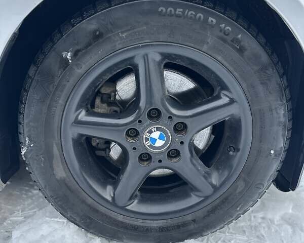 Серый БМВ 3 Серия, объемом двигателя 2 л и пробегом 215 тыс. км за 6900 $, фото 22 на Automoto.ua