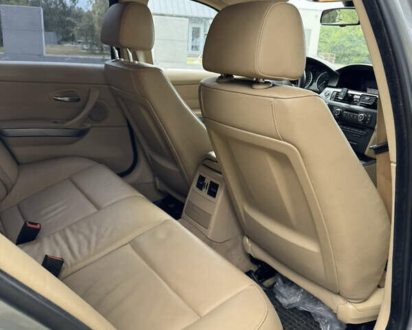 Серый БМВ 3 Серия, объемом двигателя 2 л и пробегом 275 тыс. км за 7017 $, фото 10 на Automoto.ua