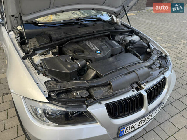 Серый БМВ 3 Серия, объемом двигателя 2 л и пробегом 251 тыс. км за 7800 $, фото 17 на Automoto.ua