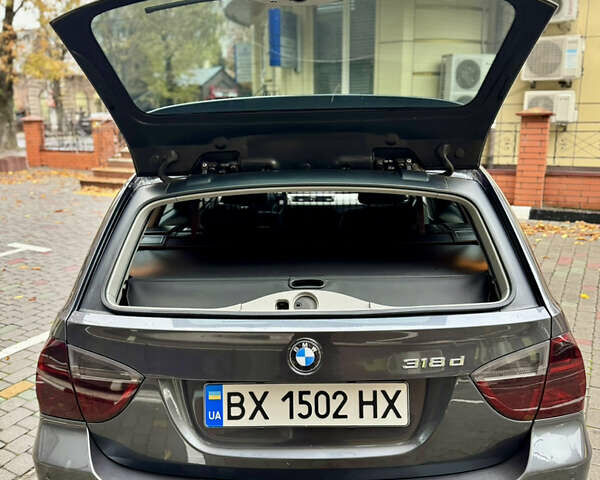 БМВ 3 Серия 2008 в Хмельницком на Automoto.ua Серый БМВ 3 Серия, объемом двигателя 2 л и пробегом 249 тыс. км за 7777 $, фото 17 на Automoto.ua
