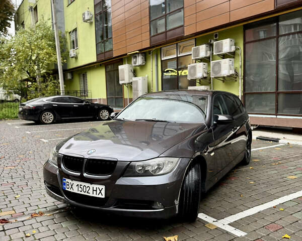 БМВ 3 Серия 2008 в Хмельницком на Automoto.ua Серый БМВ 3 Серия, объемом двигателя 2 л и пробегом 249 тыс. км за 7777 $, фото 2 на Automoto.ua