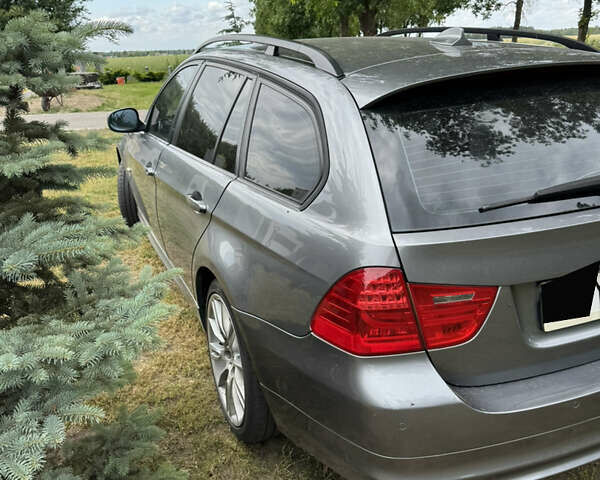 Серый БМВ 3 Серия, объемом двигателя 2 л и пробегом 275 тыс. км за 7017 $, фото 7 на Automoto.ua