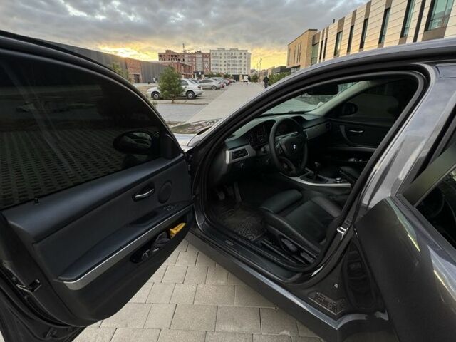 БМВ 3 Серія 2008 у Хмельницькому на Automoto.ua Сірий БМВ 3 Серія, об'ємом двигуна 2 л та пробігом 329 тис. км за 8000 $, фото 10 на Automoto.ua