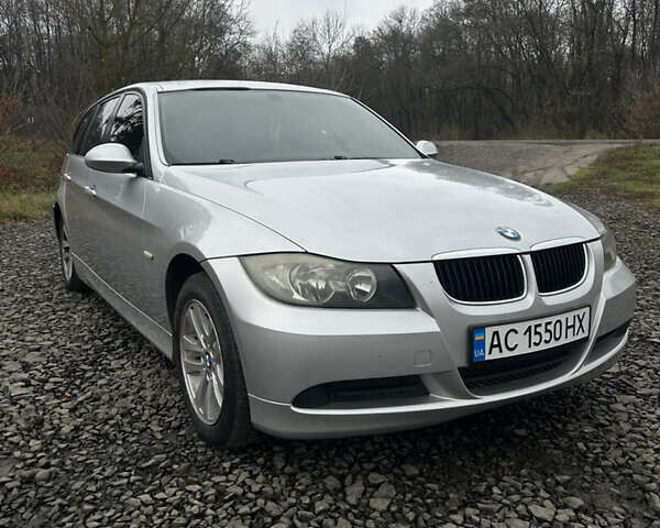 Серый БМВ 3 Серия, объемом двигателя 2 л и пробегом 322 тыс. км за 6950 $, фото 9 на Automoto.ua