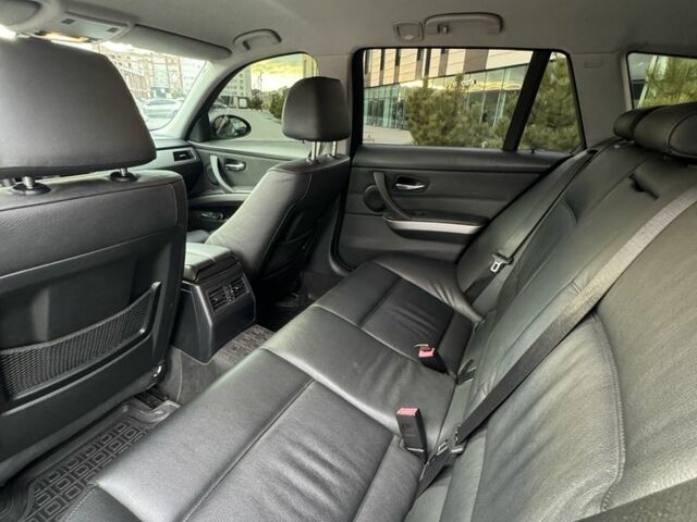 БМВ 3 Серія 2008 у Хмельницькому на Automoto.ua Сірий БМВ 3 Серія, об'ємом двигуна 2 л та пробігом 329 тис. км за 8000 $, фото 9 на Automoto.ua