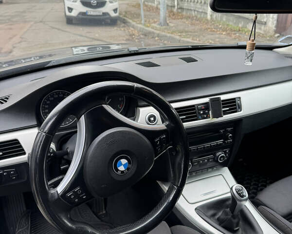 Серый БМВ 3 Серия, объемом двигателя 2 л и пробегом 275 тыс. км за 5800 $, фото 15 на Automoto.ua