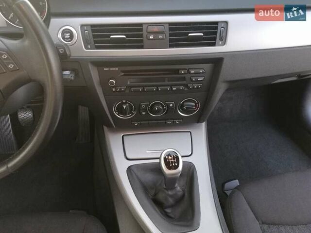 Сірий БМВ 3 Серія, об'ємом двигуна 2 л та пробігом 213 тис. км за 6900 $, фото 27 на Automoto.ua