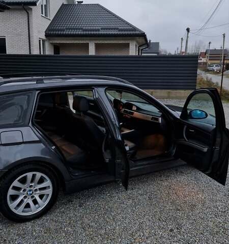 Серый БМВ 3 Серия, объемом двигателя 2 л и пробегом 297 тыс. км за 7700 $, фото 6 на Automoto.ua