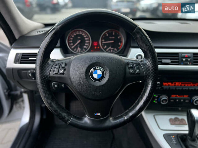 Серый БМВ 3 Серия, объемом двигателя 3 л и пробегом 262 тыс. км за 8900 $, фото 28 на Automoto.ua