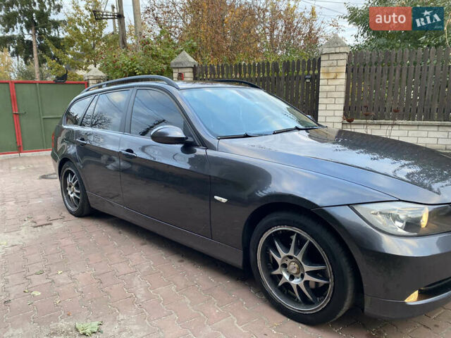 Серый БМВ 3 Серия, объемом двигателя 2 л и пробегом 335 тыс. км за 7300 $, фото 7 на Automoto.ua