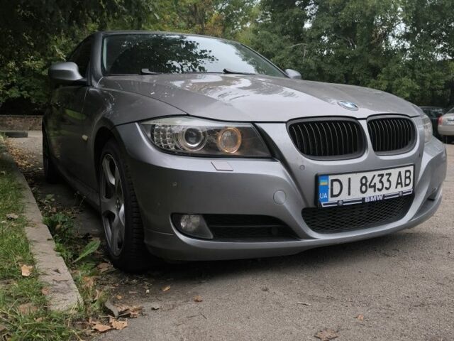 Серый БМВ 3 Серия, объемом двигателя 2 л и пробегом 332 тыс. км за 7499 $, фото 5 на Automoto.ua