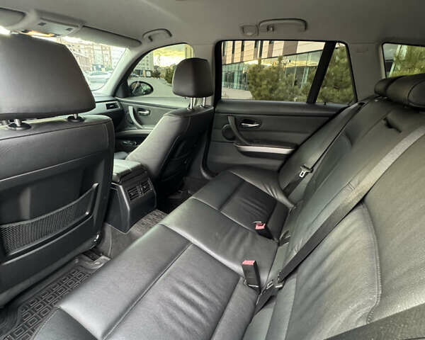 БМВ 3 Серия 2008 в Хмельницком на Automoto.ua Серый БМВ 3 Серия, объемом двигателя 2 л и пробегом 329 тыс. км за 8000 $, фото 13 на Automoto.ua