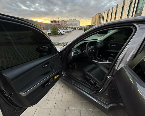 БМВ 3 Серия 2008 в Хмельницком на Automoto.ua Серый БМВ 3 Серия, объемом двигателя 2 л и пробегом 329 тыс. км за 8000 $, фото 16 на Automoto.ua