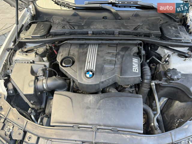 Серый БМВ 3 Серия, объемом двигателя 2 л и пробегом 251 тыс. км за 7800 $, фото 19 на Automoto.ua