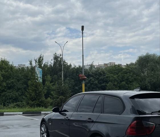 БМВ 3 Серія 2008 у Хмельницькому на Automoto.ua Сірий БМВ 3 Серія, об'ємом двигуна 2 л та пробігом 329 тис. км за 8000 $, фото 22 на Automoto.ua