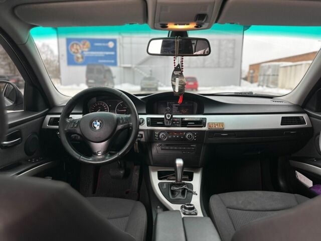 Серый БМВ 3 Серия, объемом двигателя 2 л и пробегом 302 тыс. км за 8100 $, фото 6 на Automoto.ua
