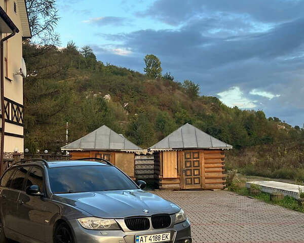 Серый БМВ 3 Серия, объемом двигателя 2 л и пробегом 251 тыс. км за 6550 $, фото 4 на Automoto.ua