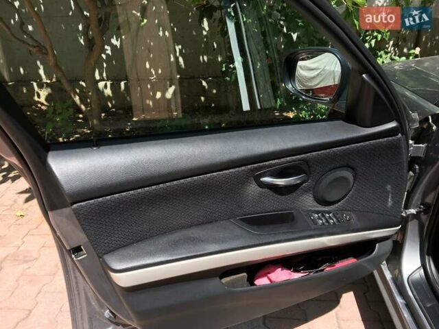 БМВ 3 Серия 2009 в Львове на Automoto.ua Серый БМВ 3 Серия, объемом двигателя 2 л и пробегом 337 тыс. км за 8200 $, фото 93 на Automoto.ua