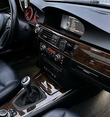 Серый БМВ 3 Серия, объемом двигателя 2 л и пробегом 276 тыс. км за 9500 $, фото 11 на Automoto.ua