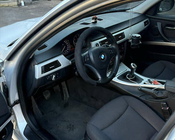 Сірий БМВ 3 Серія, об'ємом двигуна 2 л та пробігом 179 тис. км за 9200 $, фото 11 на Automoto.ua