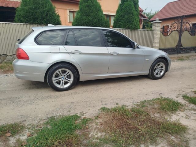 Серый БМВ 3 Серия, объемом двигателя 2 л и пробегом 323 тыс. км за 7550 $, фото 6 на Automoto.ua