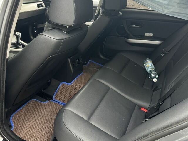 Сірий БМВ 3 Серія, об'ємом двигуна 2 л та пробігом 360 тис. км за 3500 $, фото 4 на Automoto.ua