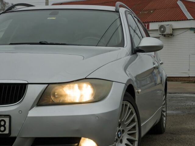 Серый БМВ 3 Серия, объемом двигателя 2 л и пробегом 350 тыс. км за 3700 $, фото 6 на Automoto.ua