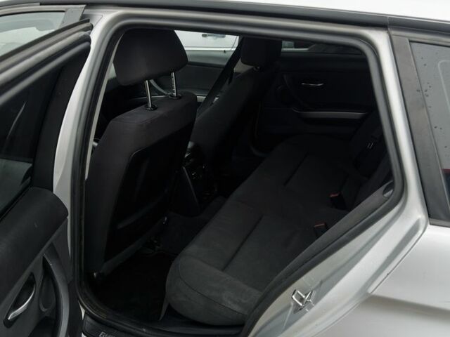 Серый БМВ 3 Серия, объемом двигателя 2 л и пробегом 350 тыс. км за 3700 $, фото 9 на Automoto.ua