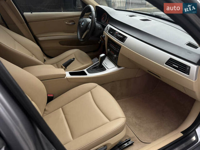 Серый БМВ 3 Серия, объемом двигателя 2 л и пробегом 273 тыс. км за 8199 $, фото 20 на Automoto.ua