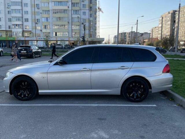 Серый БМВ 3 Серия, объемом двигателя 2 л и пробегом 278 тыс. км за 8600 $, фото 7 на Automoto.ua