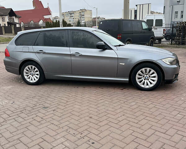 Серый БМВ 3 Серия, объемом двигателя 2 л и пробегом 273 тыс. км за 8900 $, фото 4 на Automoto.ua