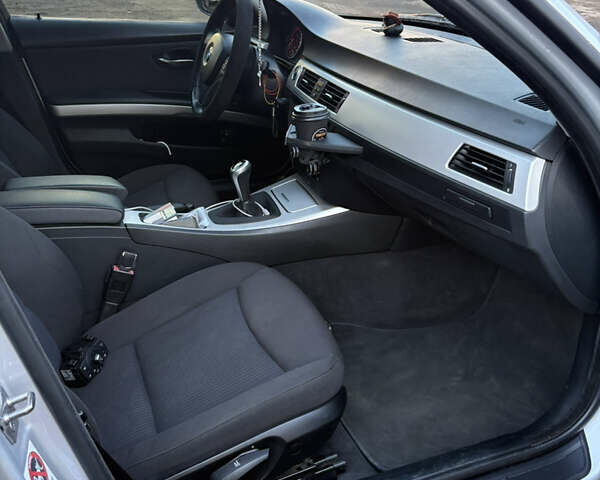 Сірий БМВ 3 Серія, об'ємом двигуна 2 л та пробігом 179 тис. км за 9200 $, фото 5 на Automoto.ua